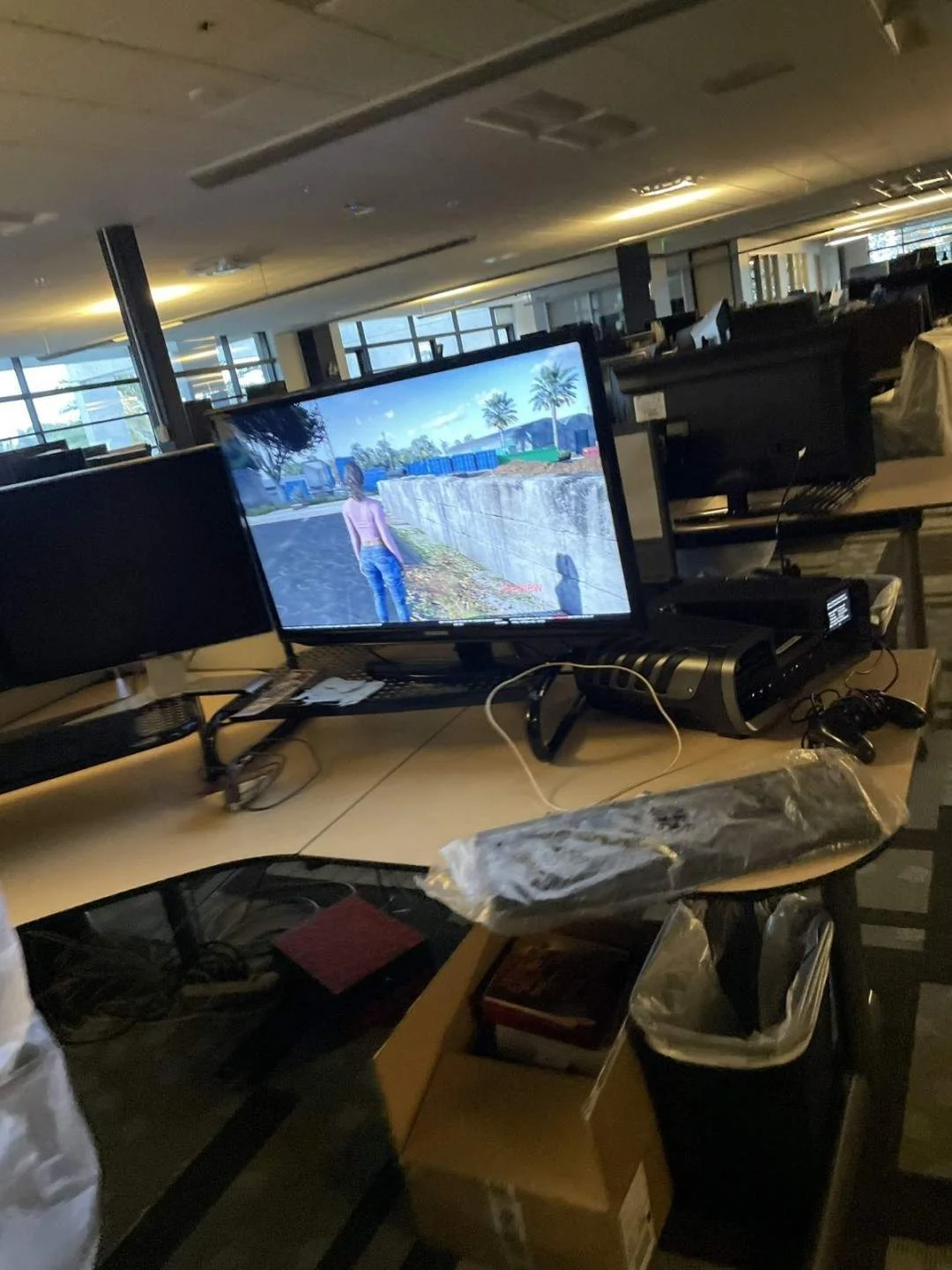 GTA6早期画面疑似被清洁工泄露，女主角亮相